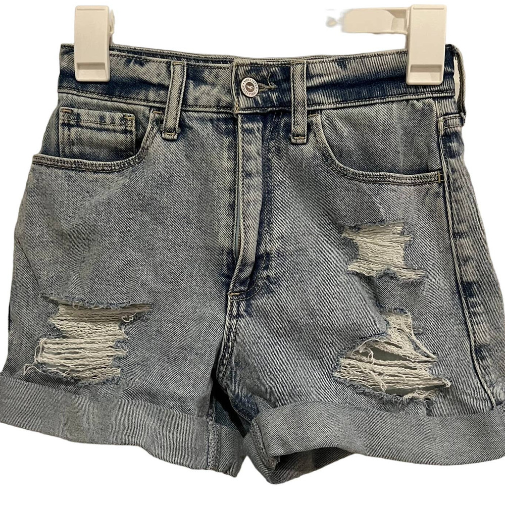23‎ Hollister  Curvy Ultra High Rise Mom Shorts Denim Jean 00